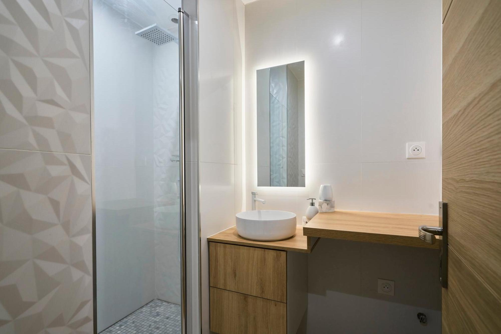 Appartement T2 Chic Et Contemporain Au Rdc - Proche De Lille
