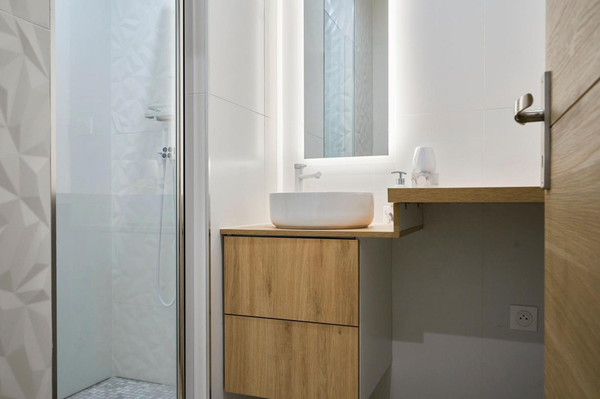 Apartment T2 Chic Et Contemporain Au Rdc - Proche De Lille